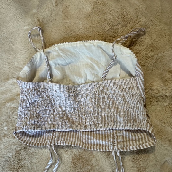 HYFVE adjustable cropped tank. Size M - Picture 2 of 5